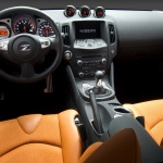 Nissan-370Z-Orange-Interior