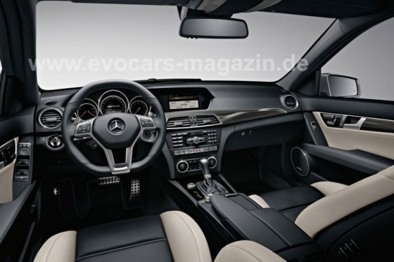 2012-Mercedes-Benz-C63-AMG-Interior