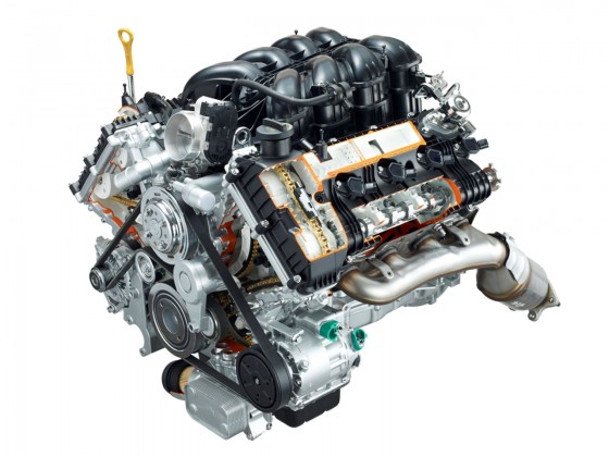 2012-Hyundai-Genesis-Sedan-Engine
