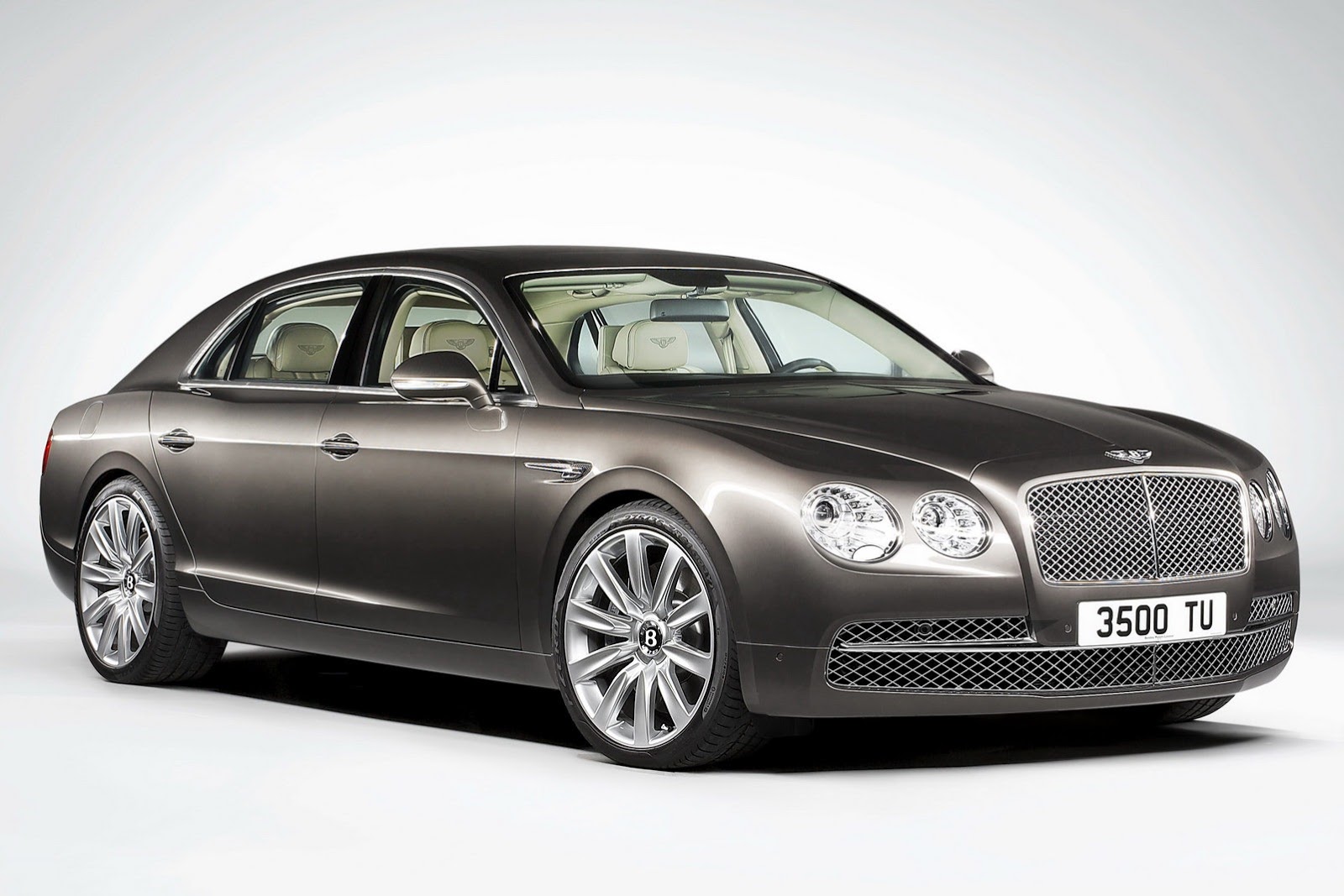 2014 Bentley Flying Spur front three quarters